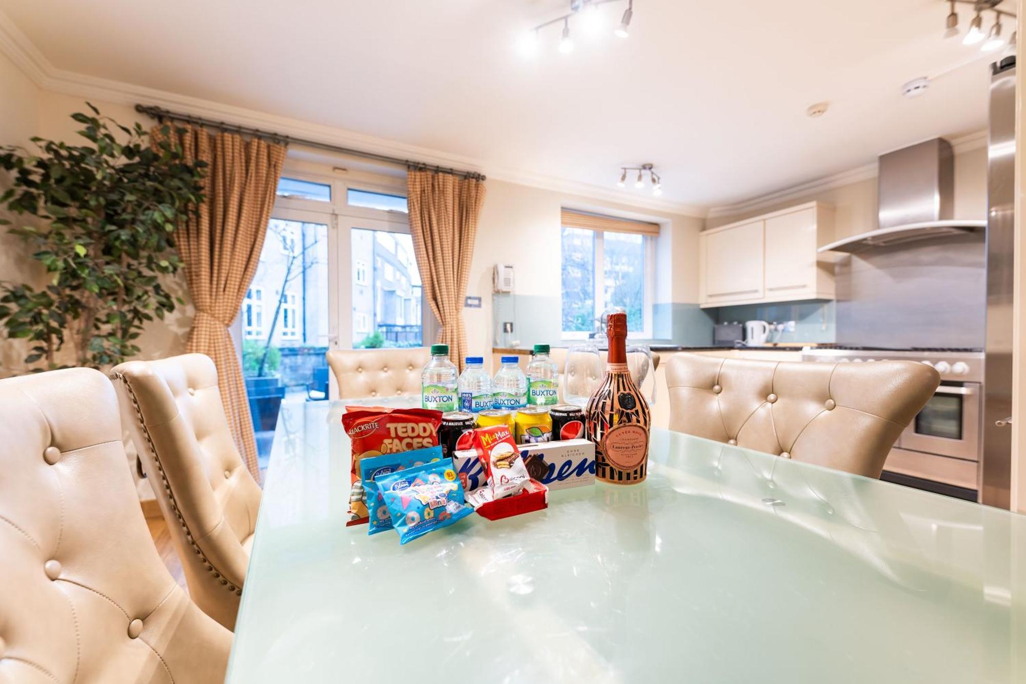 Luxury 6 Bedroom House In Southwick Street London Exterior foto