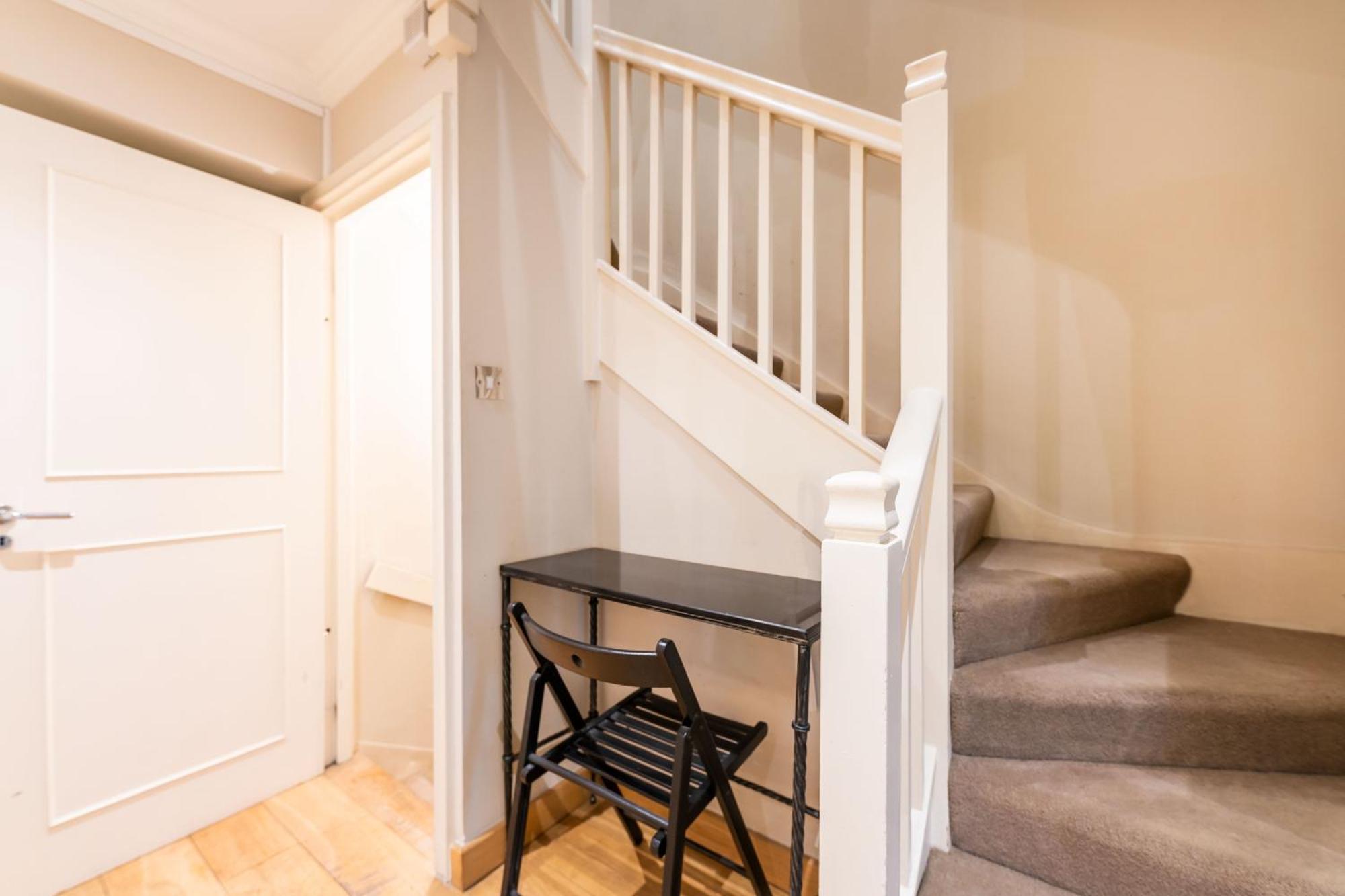 Luxury 6 Bedroom House In Southwick Street London Exterior foto