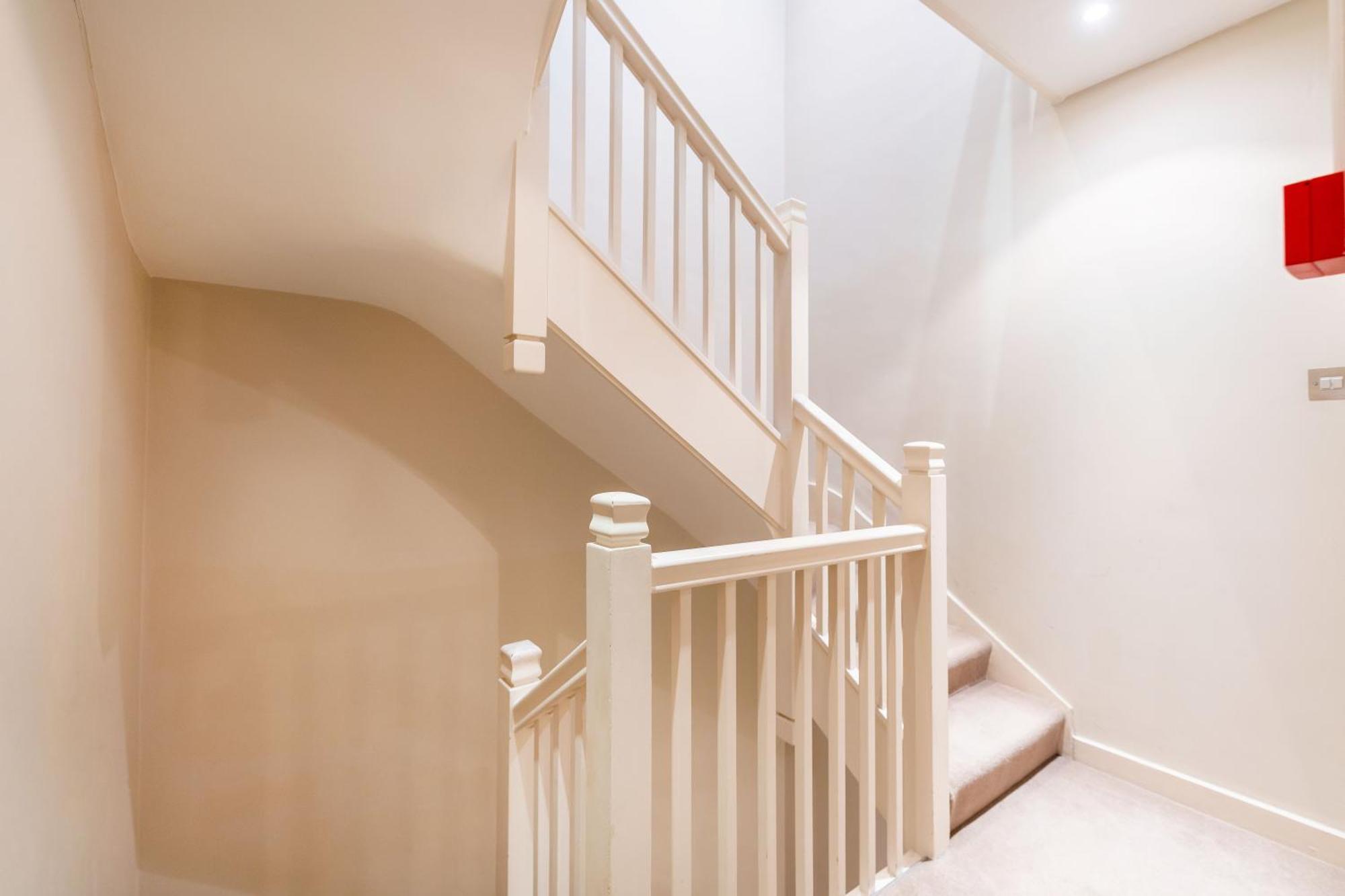 Luxury 6 Bedroom House In Southwick Street London Exterior foto