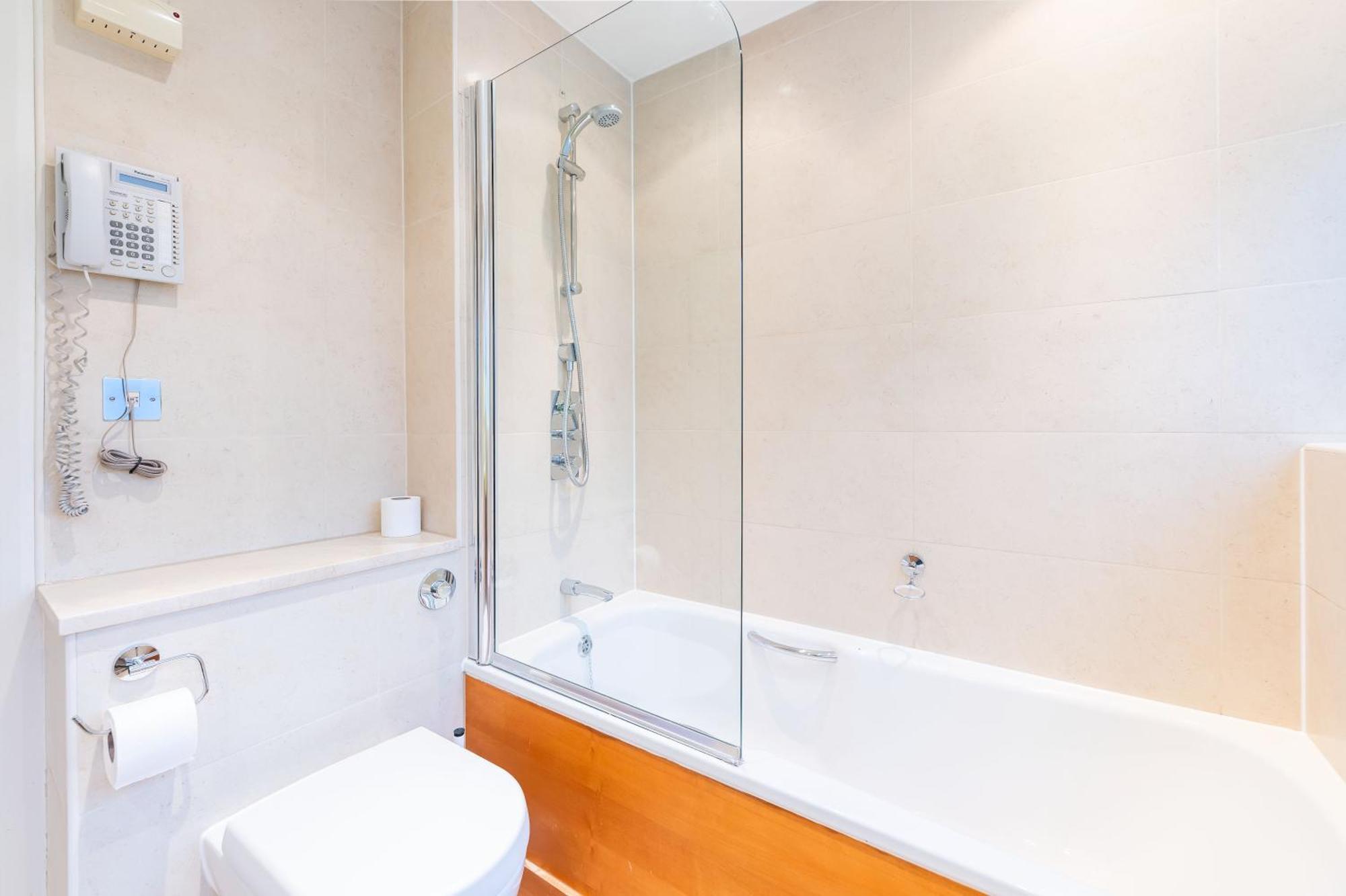 Luxury 6 Bedroom House In Southwick Street London Exterior foto