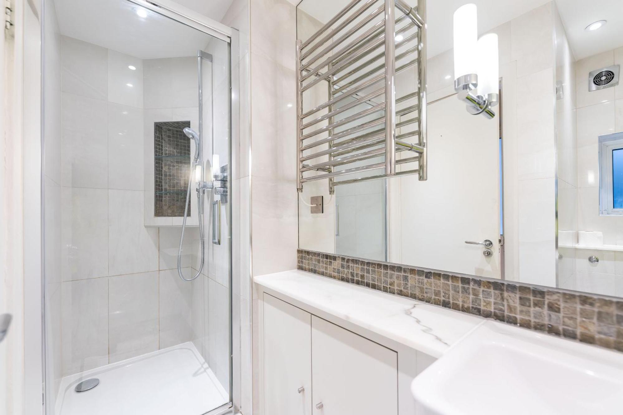 Luxury 6 Bedroom House In Southwick Street London Exterior foto