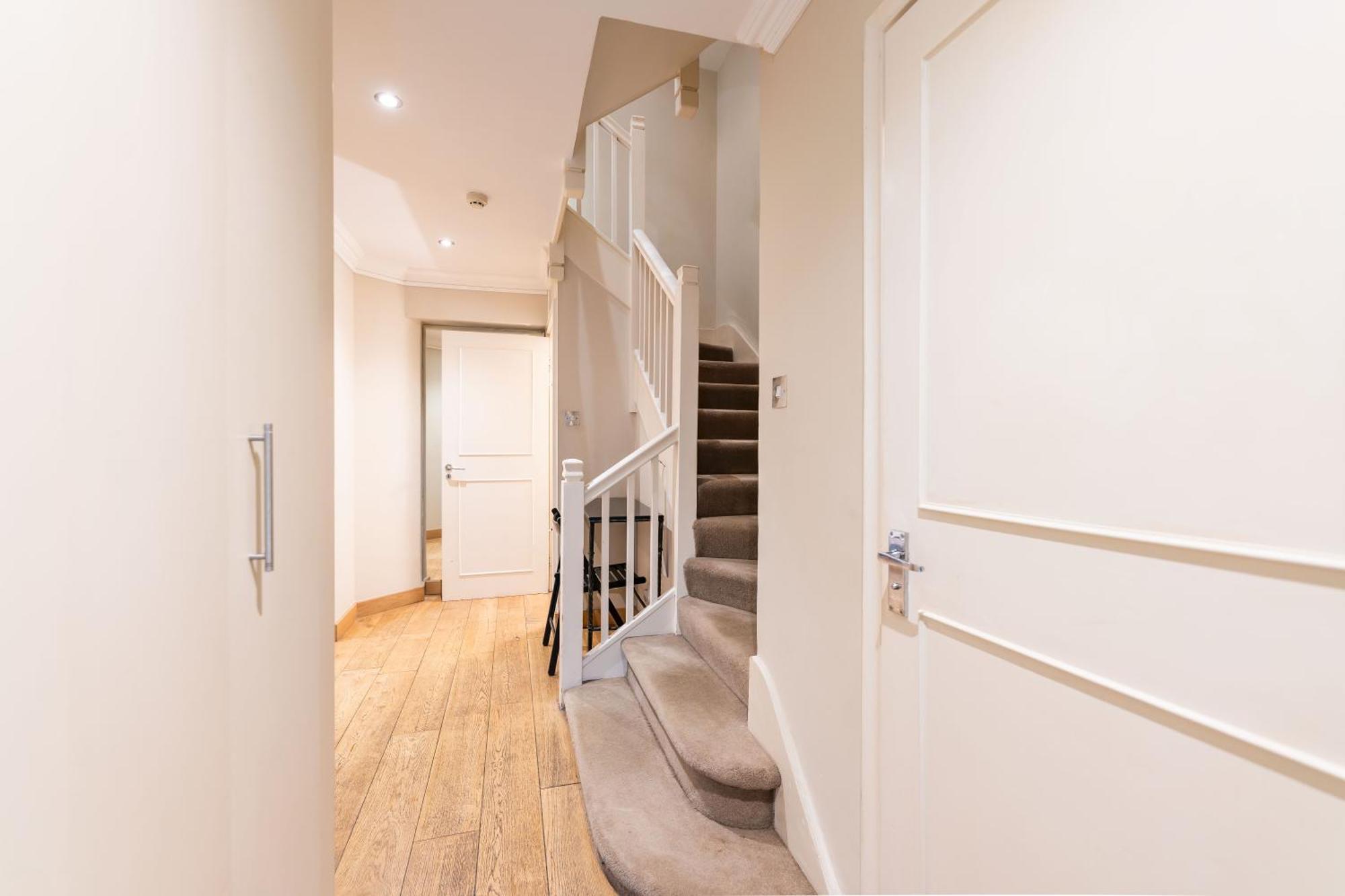 Luxury 6 Bedroom House In Southwick Street London Exterior foto