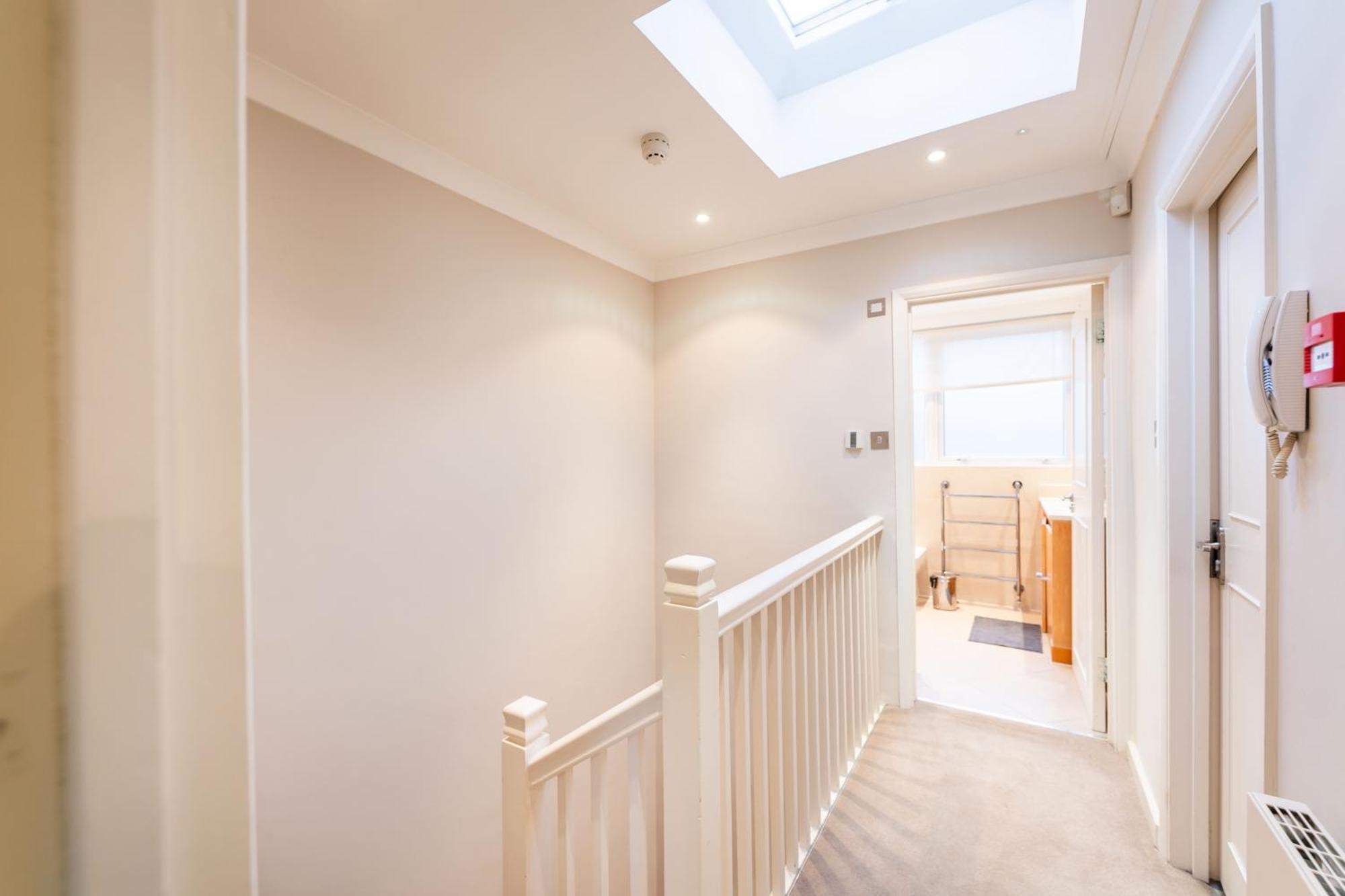 Luxury 6 Bedroom House In Southwick Street London Exterior foto