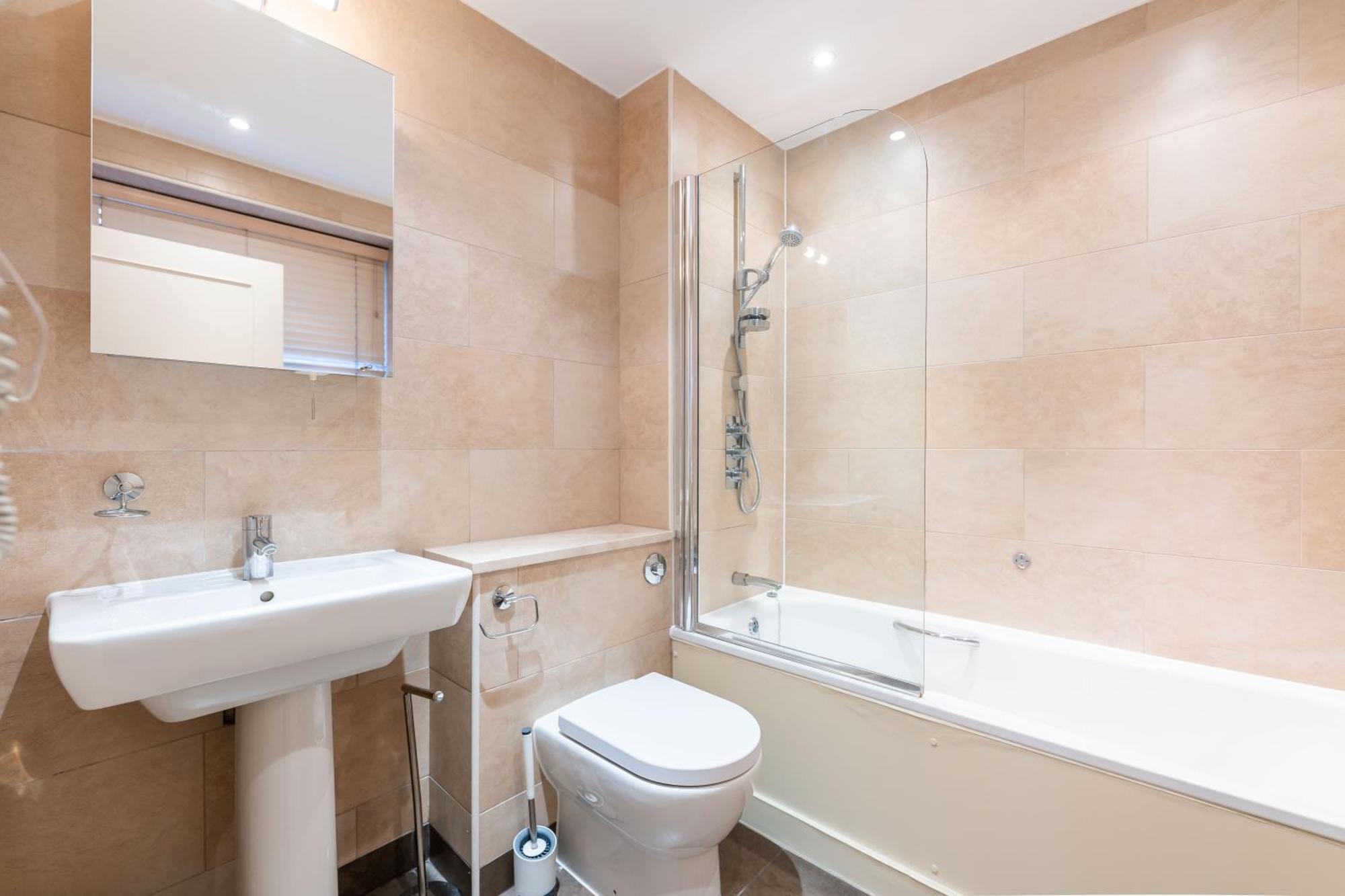 Luxury 6 Bedroom House In Southwick Street London Exterior foto