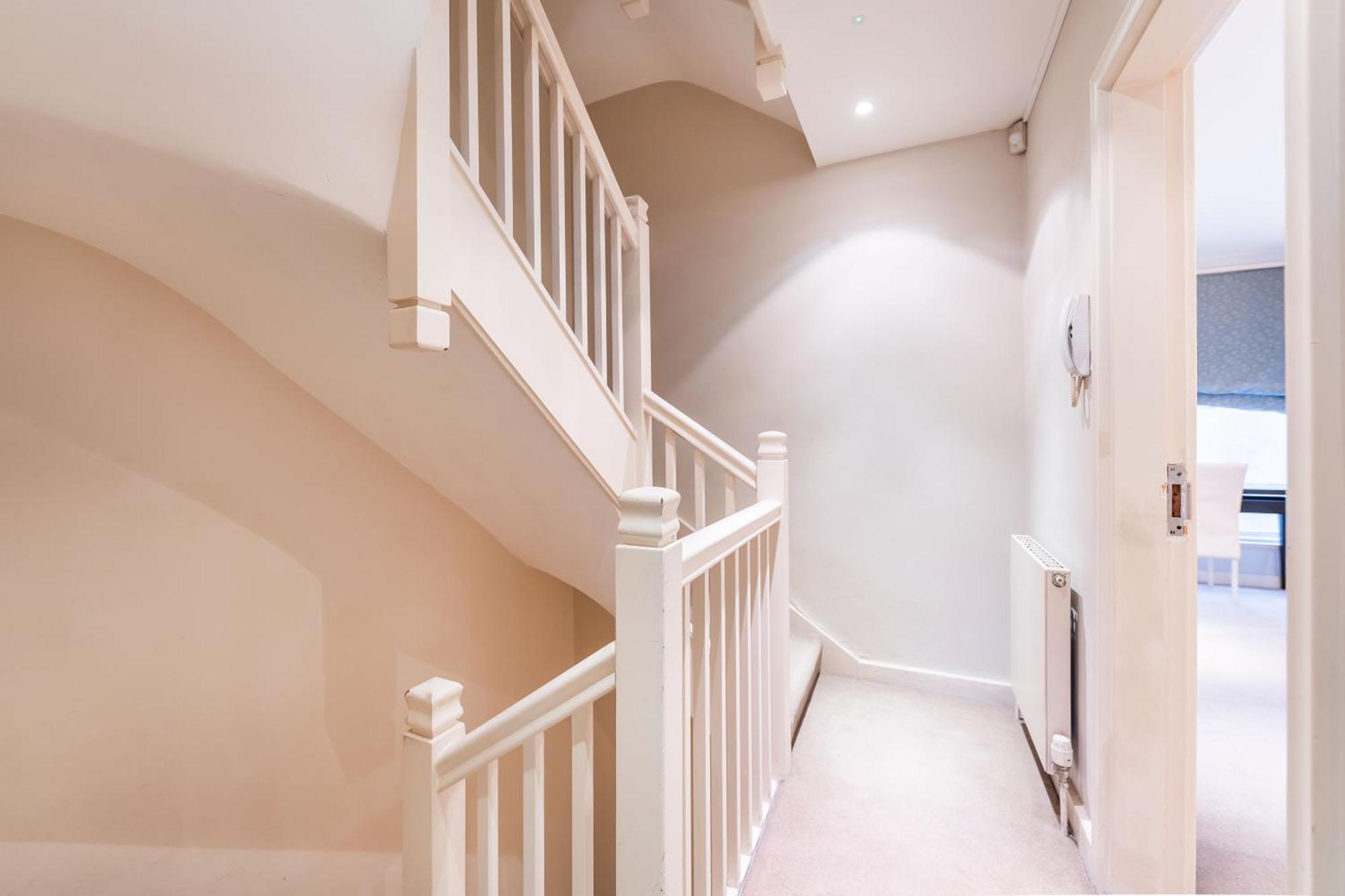 Luxury 6 Bedroom House In Southwick Street London Exterior foto